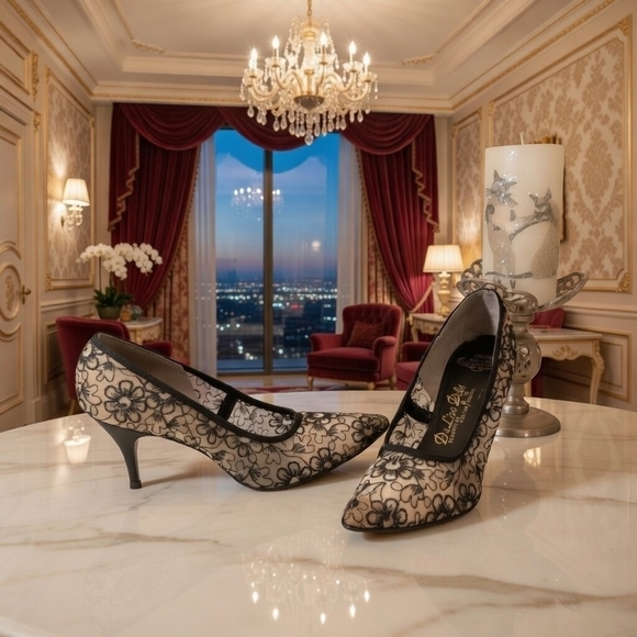 De Liso Debs Shoes - Vintage 1950s-60s De Liso Debs Palter Deliso Cream Black Floral Lace Stiletto He